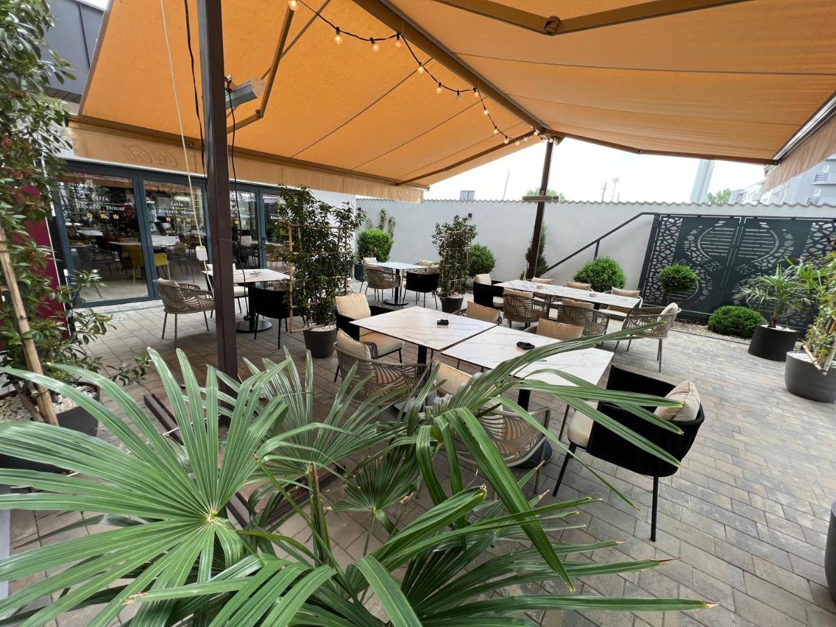 Renato House 호텔 Târgu Jiu 외부 사진