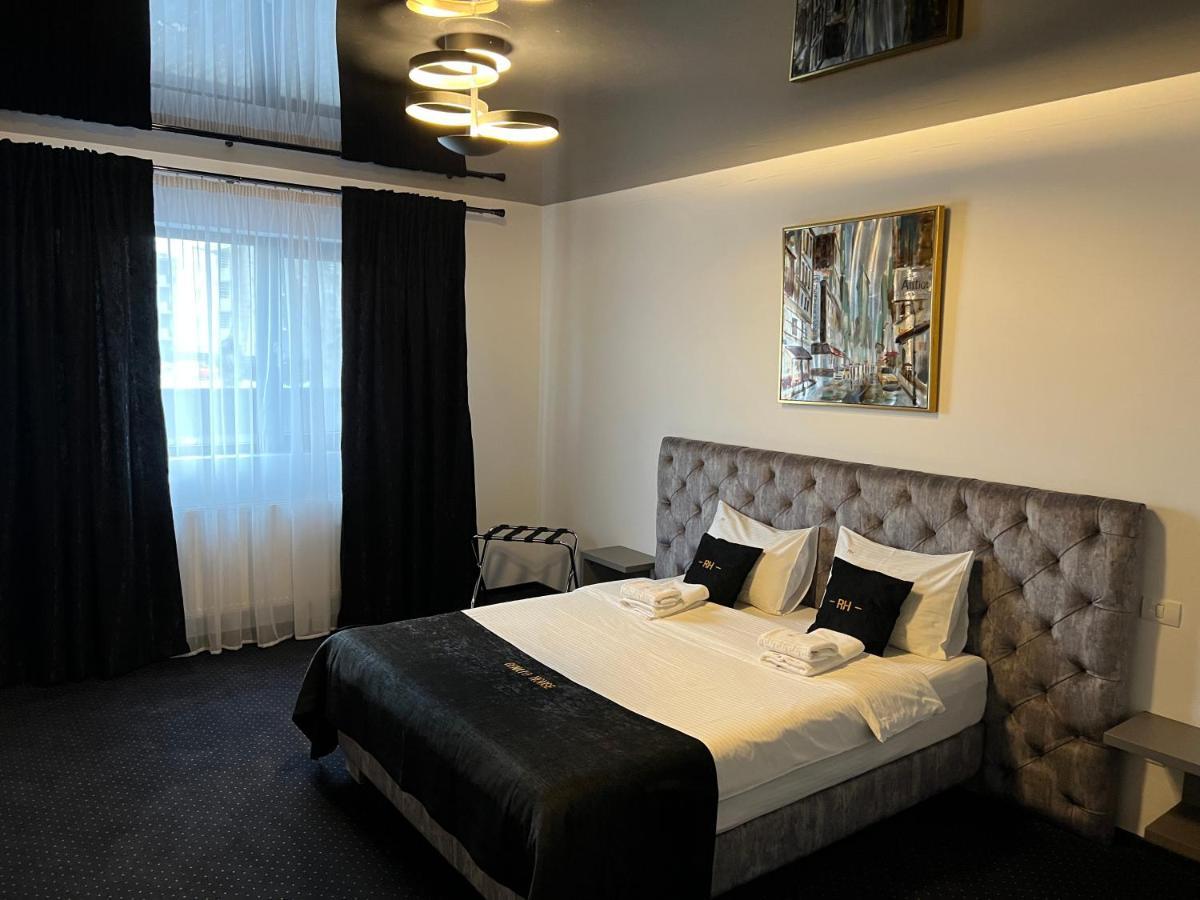 Renato House 호텔 Târgu Jiu 외부 사진